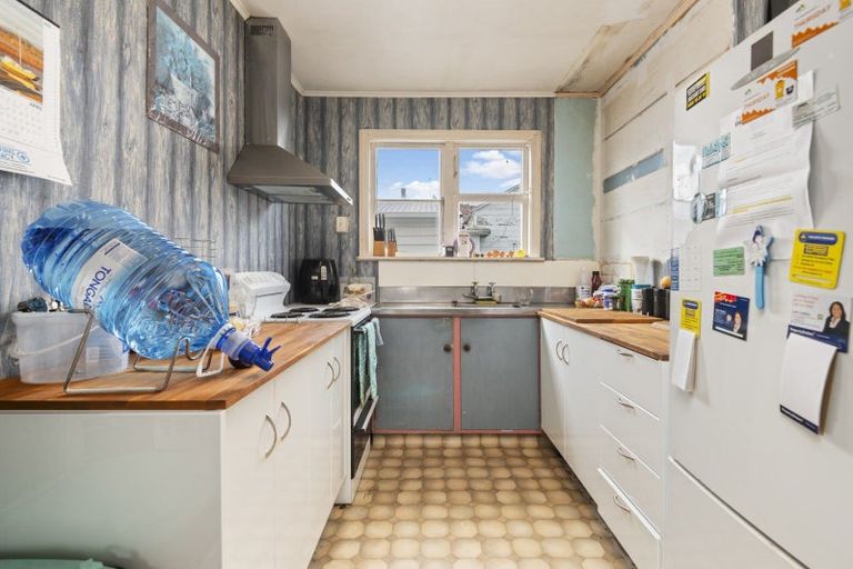 Photo of property in 43 Fox Street, Woodville, 4920