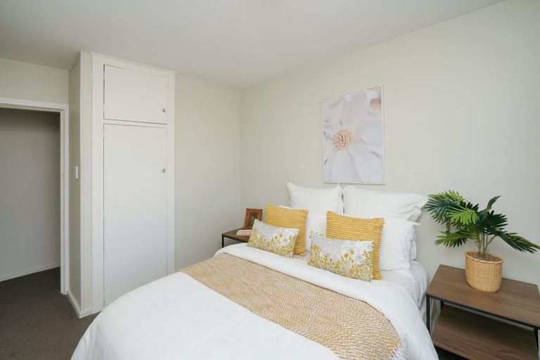 Photo of property in 274 Lake Terrace Road, Shirley, Christchurch, 8061