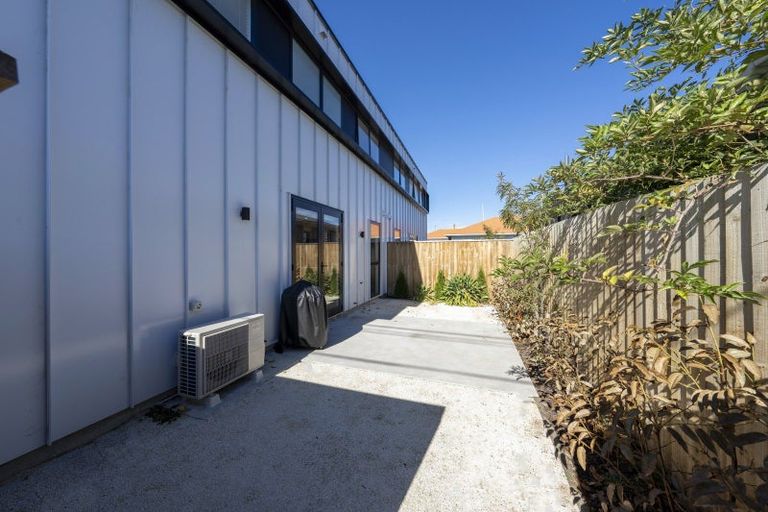 Photo of property in 34a Hargest Crescent, Sydenham, Christchurch, 8023