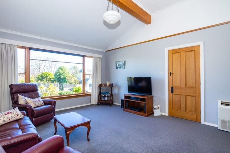 Photo of property in 17 Te Weka Street, Maori Hill, Timaru, 7910
