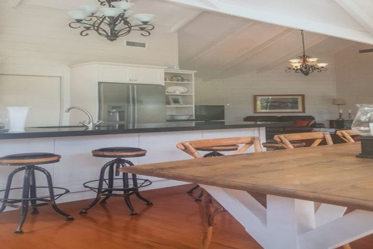 Photo of property in 11 Homestead Lane, Fitzherbert, Palmerston North, 4471