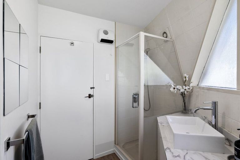 Photo of property in 1/280 Memorial Avenue, Burnside, Christchurch, 8053