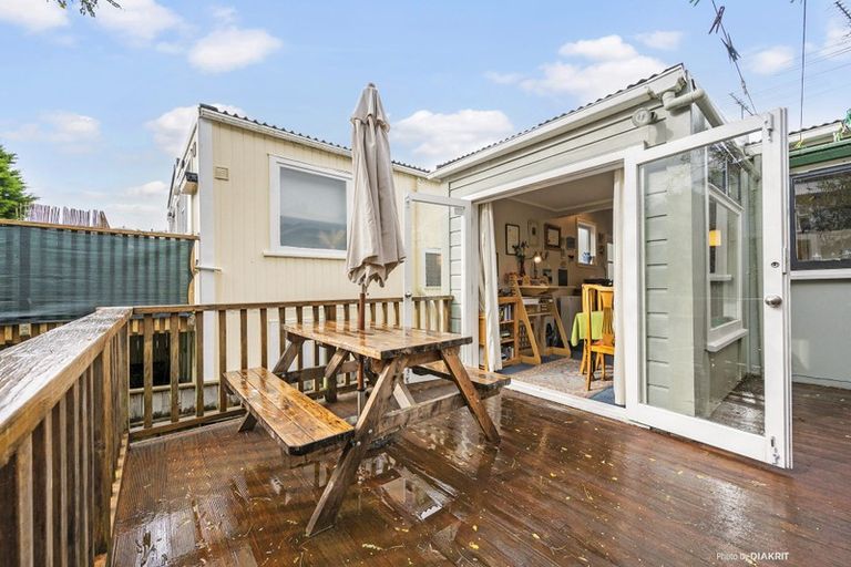 Photo of property in 24 Duppa Street, Berhampore, Wellington, 6023