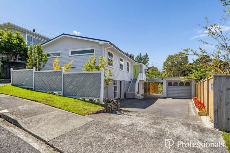 Photo of property in 24 Rondane Place, Tirohanga, Lower Hutt, 5010