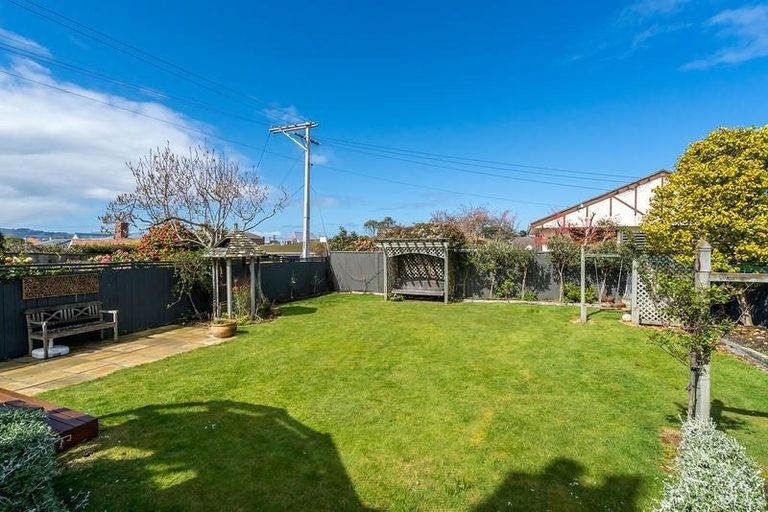 Photo of property in 16 Ings Avenue, Saint Clair, Dunedin, 9012