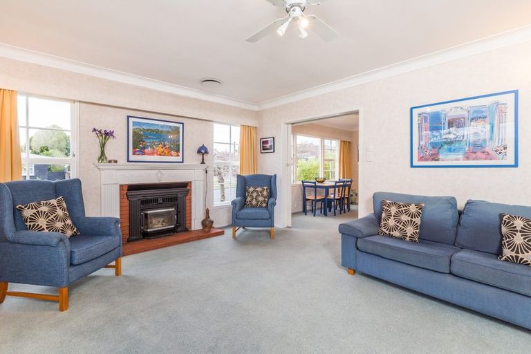 Photo of property in 8 James Cook Street, Havelock North, 4130