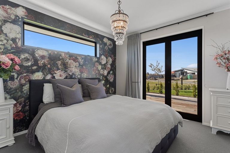 Photo of property in 48 Te Hurunui Drive, Pegasus, 7612