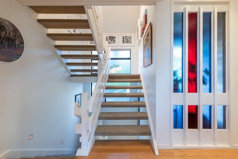 Photo of property in 12 Whitby Crescent, Mairangi Bay, Auckland, 0630