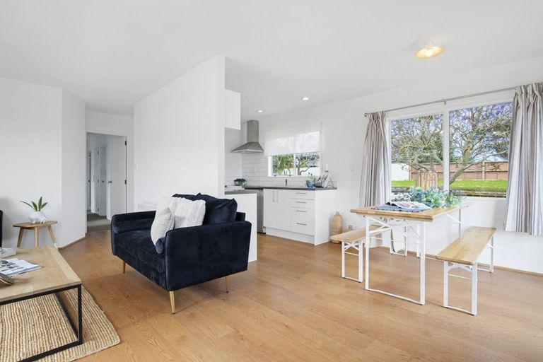 Photo of property in 24 Taihiki Road, Clarks Beach, 2122