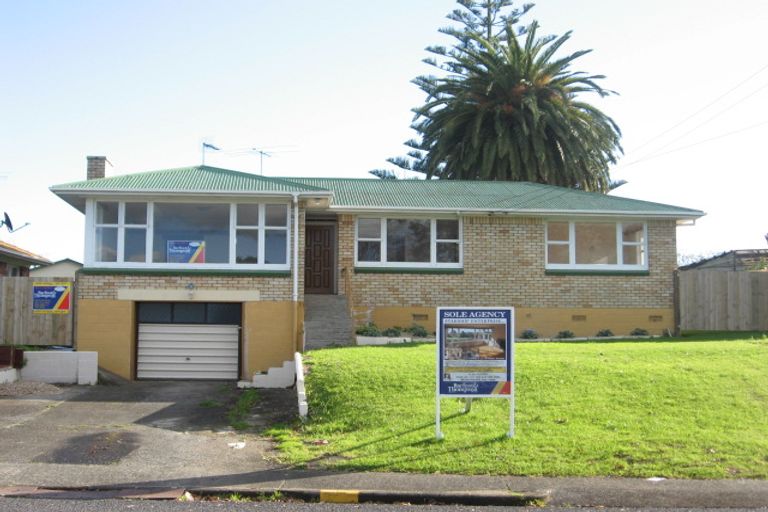 Photo of property in 13 William Avenue, Manurewa, Auckland, 2102