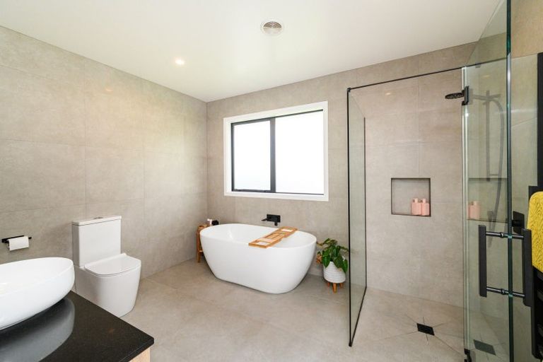 Photo of property in 65 Hartwell Drive, Kelvin Grove, Palmerston North, 4470