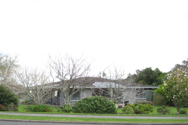 Photo of property in 86 Branch Road, Highlands Park, New Plymouth, 4312