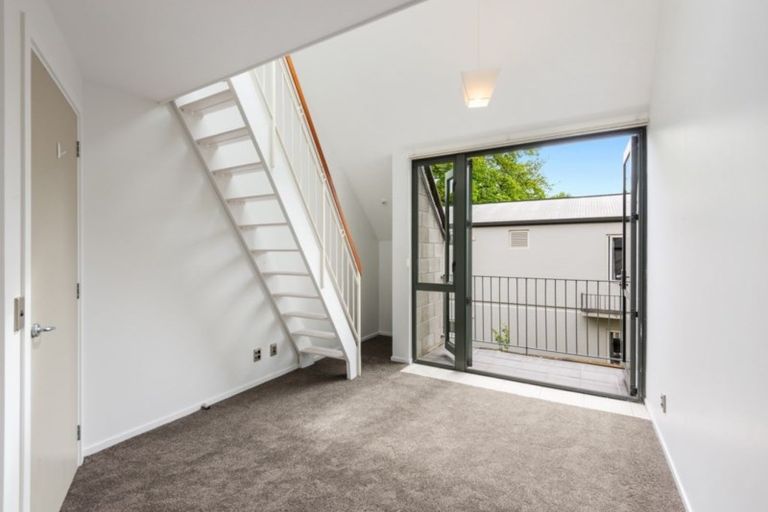 Photo of property in 9/868 Colombo Street, Christchurch Central, Christchurch, 8013