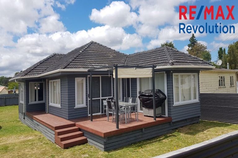 Photo of property in 22 Rangatira Drive, Mangakino, 3421