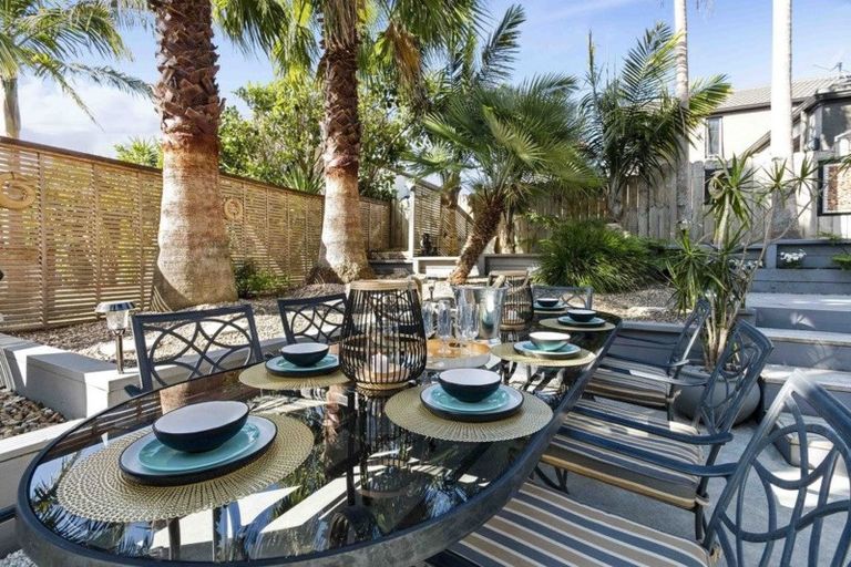 Photo of property in 34 Byblos Place, The Gardens, Auckland, 2105