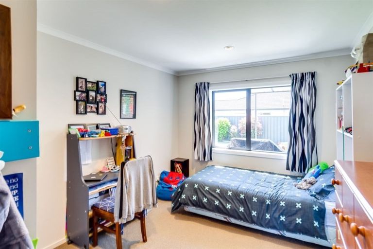 Photo of property in 4 Hawea Place, Poraiti, Napier, 4112