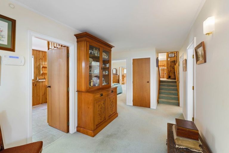 Photo of property in 10 Titoki Road, Waikanae Beach, Waikanae, 5036