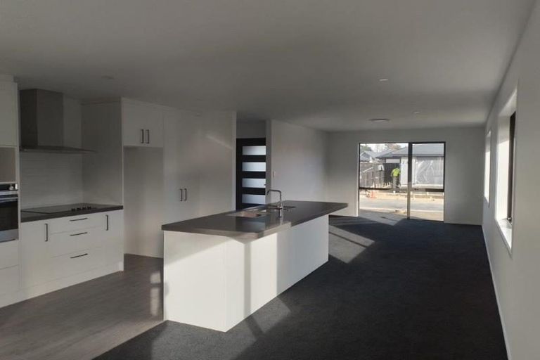 Photo of property in 8 Thomas Ellis Lane, Halswell, Christchurch, 8025