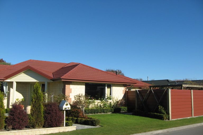 Photo of property in 1 Langley Place, Belfast, Christchurch, 8051