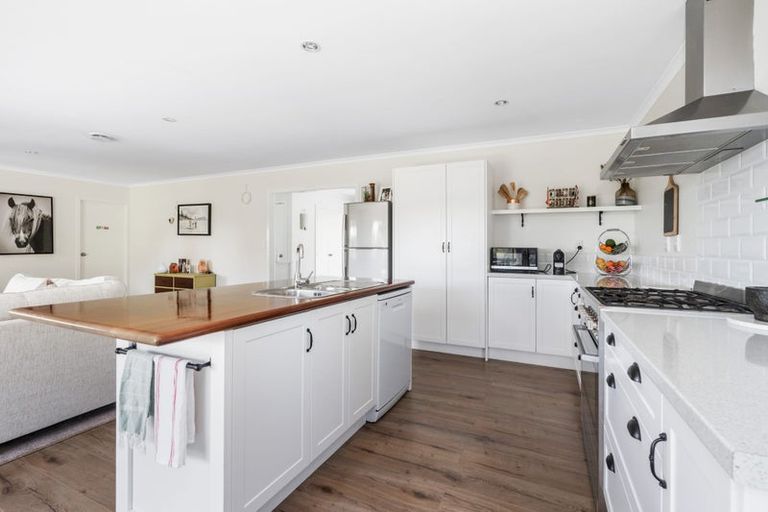 Photo of property in 571 Snooks Road, Maungakaramea, Whangarei, 0178