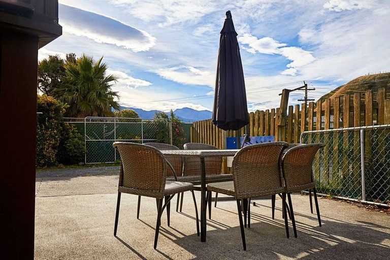 Photo of property in 2a Weka Road, South Bay, Kaikoura, 7300