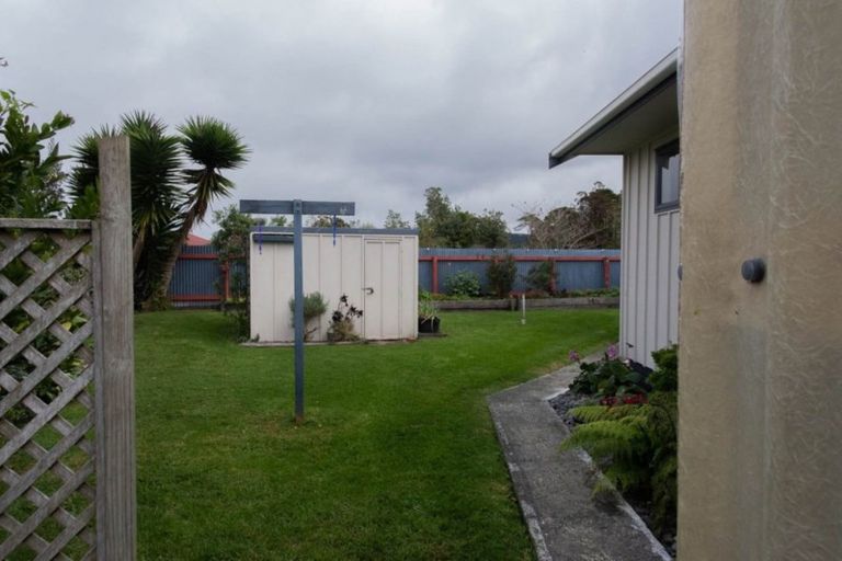 Photo of property in 16 Shoemaker Road, Waipu, 0510