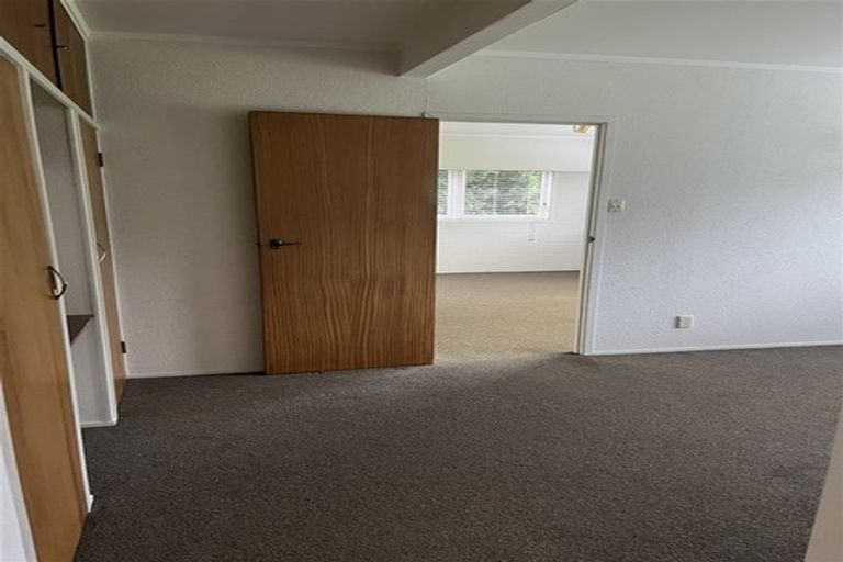 Photo of property in 9 La Perouse Street, Botany Downs, Auckland, 2010