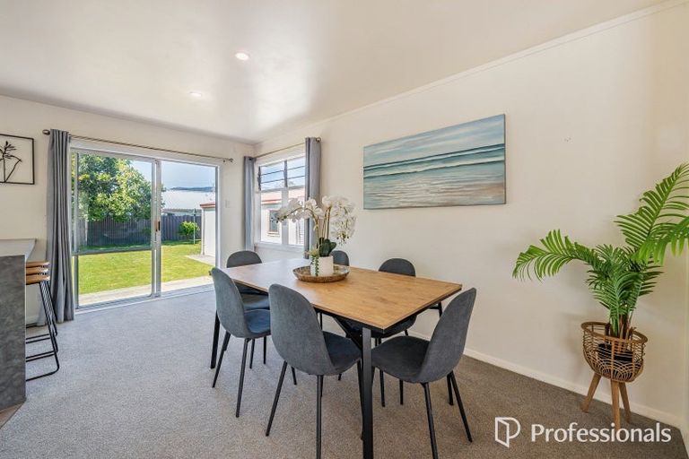 Photo of property in 38 Routley Crescent, Elderslea, Upper Hutt, 5018