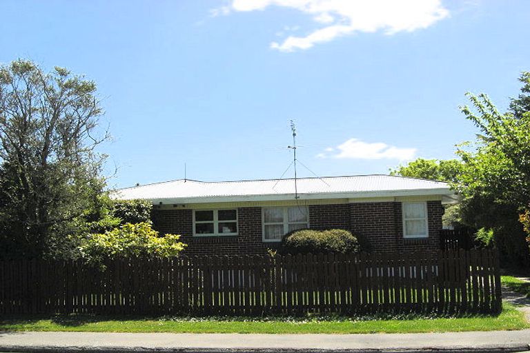 Photo of property in 5 Braithwaite Street, Ilam, Christchurch, 8041
