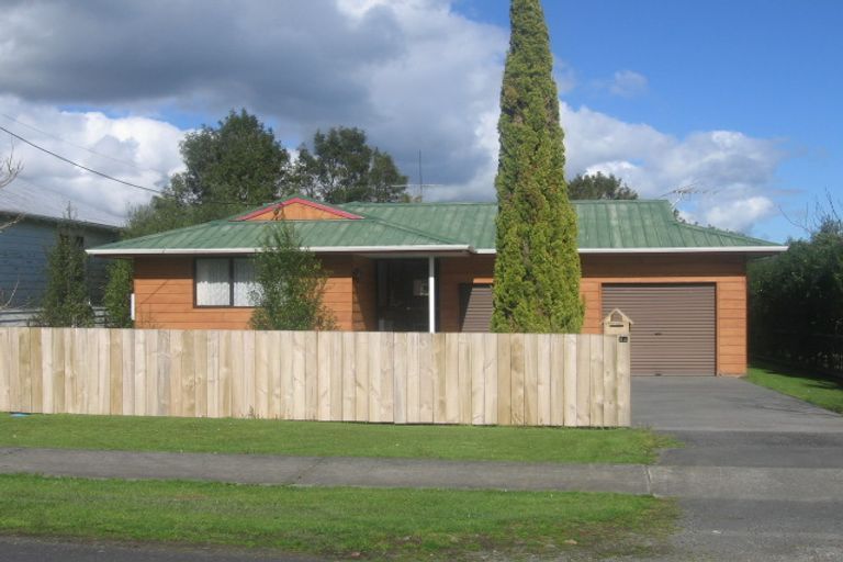 Photo of property in 1 Jordan Street, Hikurangi, 0114