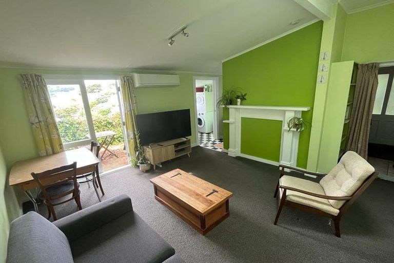 Photo of property in 49-51 Hankey Street, Mount Cook, Wellington, 6011