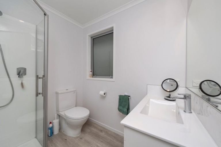 Photo of property in 198 Seaview Road, Westown, New Plymouth, 4310