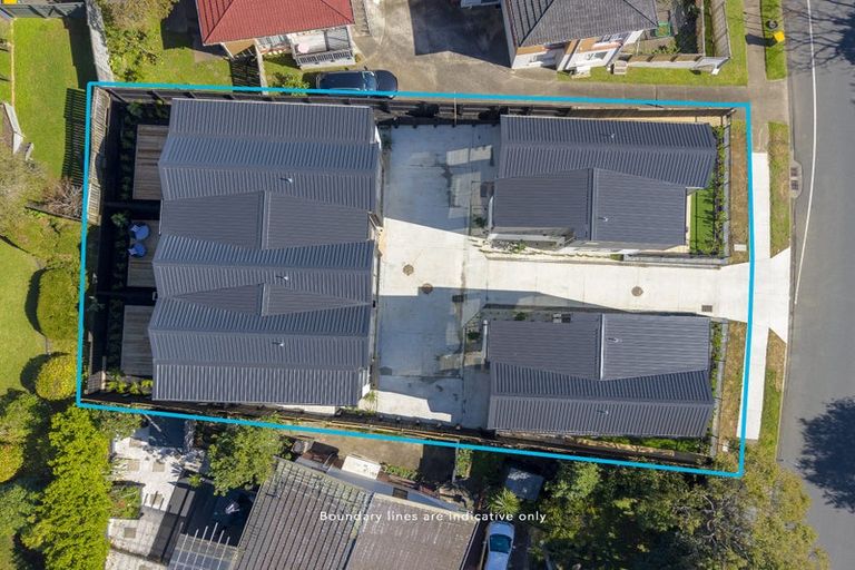 Photo of property in 10d Prince Regent Drive, Half Moon Bay, Auckland, 2012