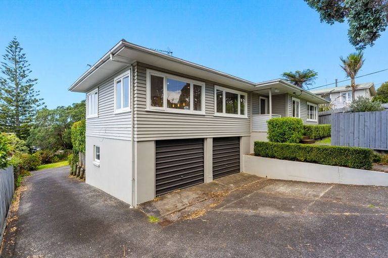 Photo of property in 1/73 Birkdale Road, Birkdale, Auckland, 0626