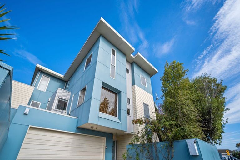 Photo of property in 1/2 Boon Street, Sydenham, Christchurch, 8023