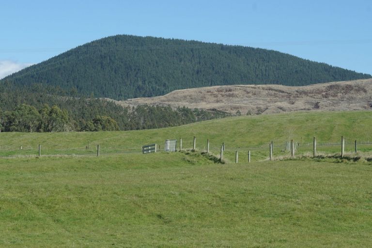 Photo of property in 167 Hitiri Road, Kinloch, Taupo, 3377