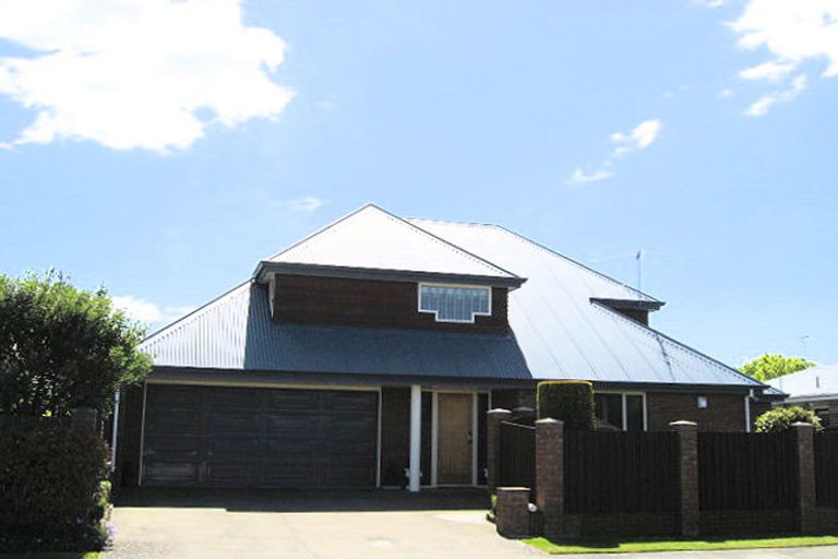 Photo of property in 1 Braithwaite Street, Ilam, Christchurch, 8041