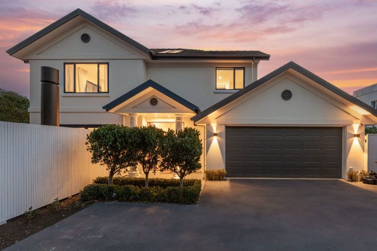 Photo of property in 97b Fendalton Road, Fendalton, Christchurch, 8014