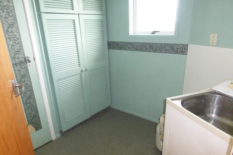 Photo of property in 583 Massey Road, Mangere, Auckland, 2022