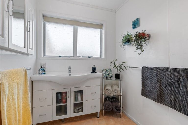 Photo of property in 50 Cutfield Street, Inglewood, 4330