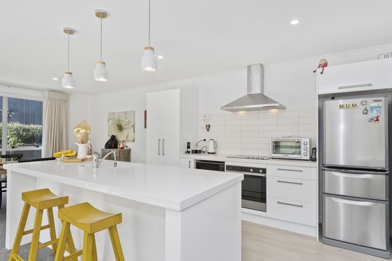 Photo of property in 18 Seashell Drive, Papamoa Beach, Papamoa, 3118