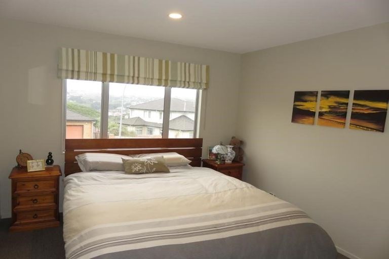 Photo of property in 71 Amesbury Drive, Churton Park, Wellington, 6037