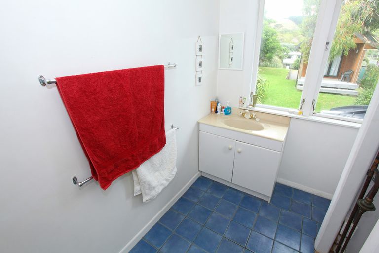 Photo of property in 132 Maunsell Road, Port Waikato, Tuakau, 2695