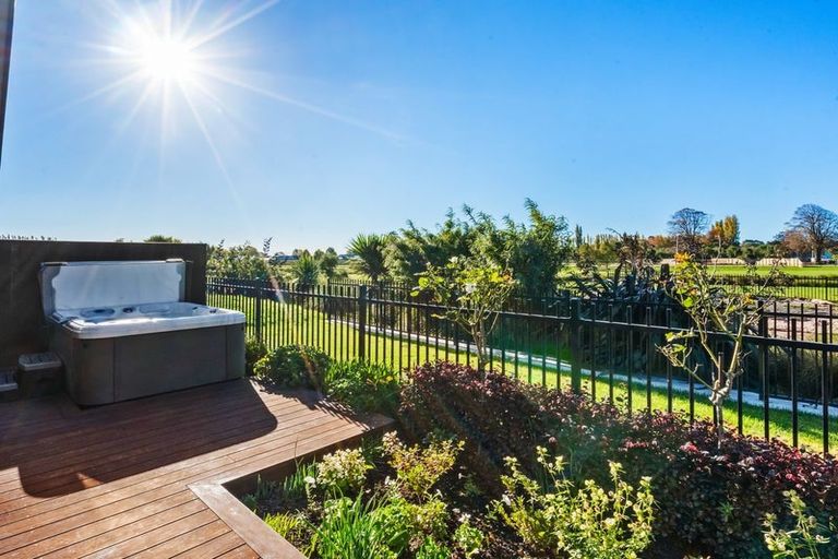 Photo of property in 231 Highsted Road, Casebrook, Christchurch, 8051