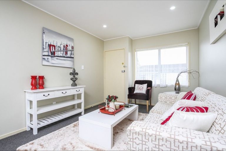 Photo of property in 2/24 Arawa Street, New Lynn, Auckland, 0600