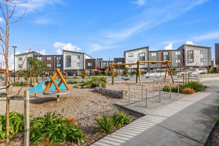 Photo of property in 6/25 Jabuka Street, Glen Eden, Auckland, 0602