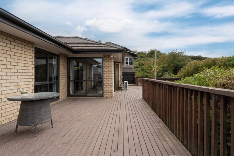 Photo of property in 36 Turriff Crescent, Kenepuru, Porirua, 5022