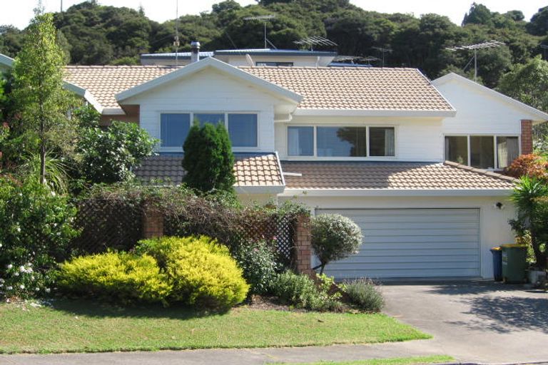 Photo of property in 17 Emlyn Place, Torbay, Auckland, 0630