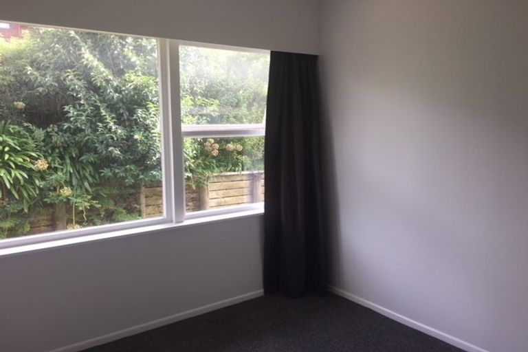 Photo of property in 68 Gladstone Road, Northcote, Auckland, 0627