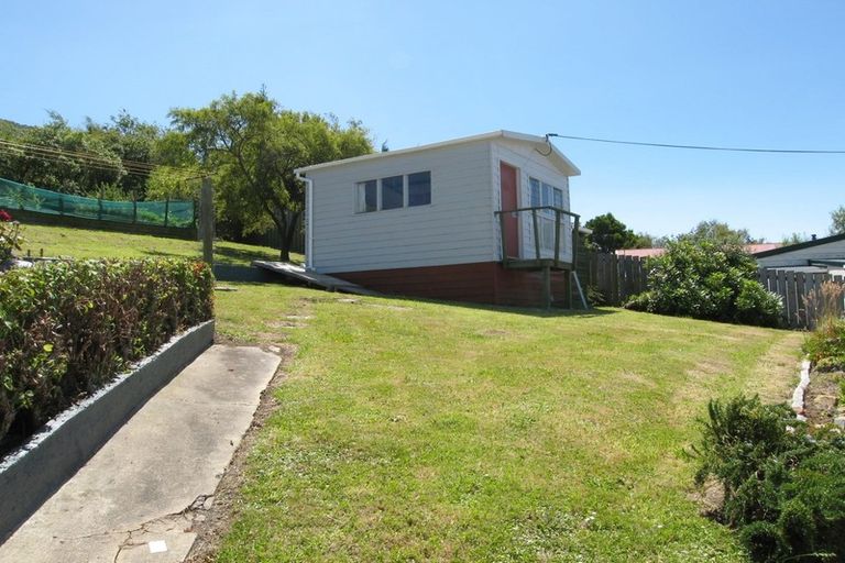 Photo of property in 3 Junction Road, Ravensbourne, Dunedin, 9022